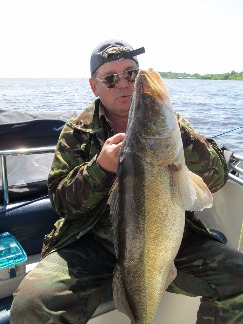 ���� ������ , ����� 10 �� .
 ������ �� ���� , ��������� �������� 32 ��. , ������� , �������� Kinetic
Folie Minnow 3.0 inch # 010 . 
 �������� LTEC 70MHF2 St.Croix , ������� Abu Garcia RVO3SX - HS - L .
���� ������21 ������� #1.5 .
 ���� �������� ����� �� �� , �� ������������ "����������" , ��� ��� ���� ���� ����� .
 ������� 40 ����� , ����� 10 �� ��� ������� �� ��� .